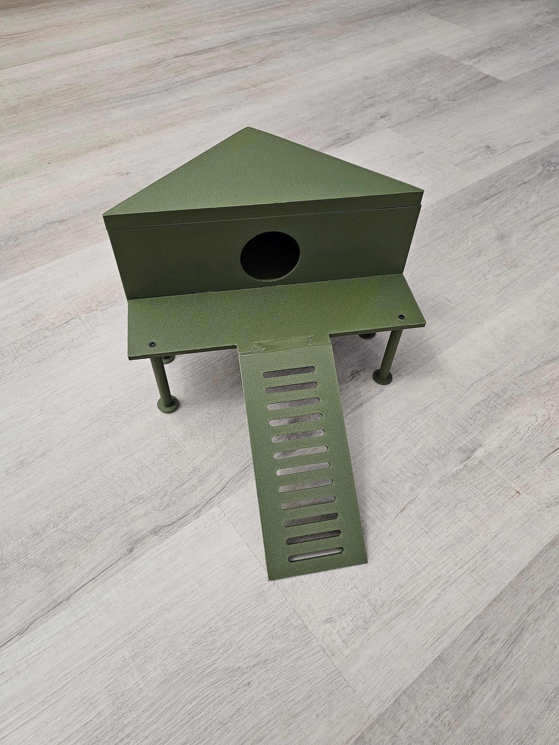 The Triangula Vista- 3D Printed Reptile Hide