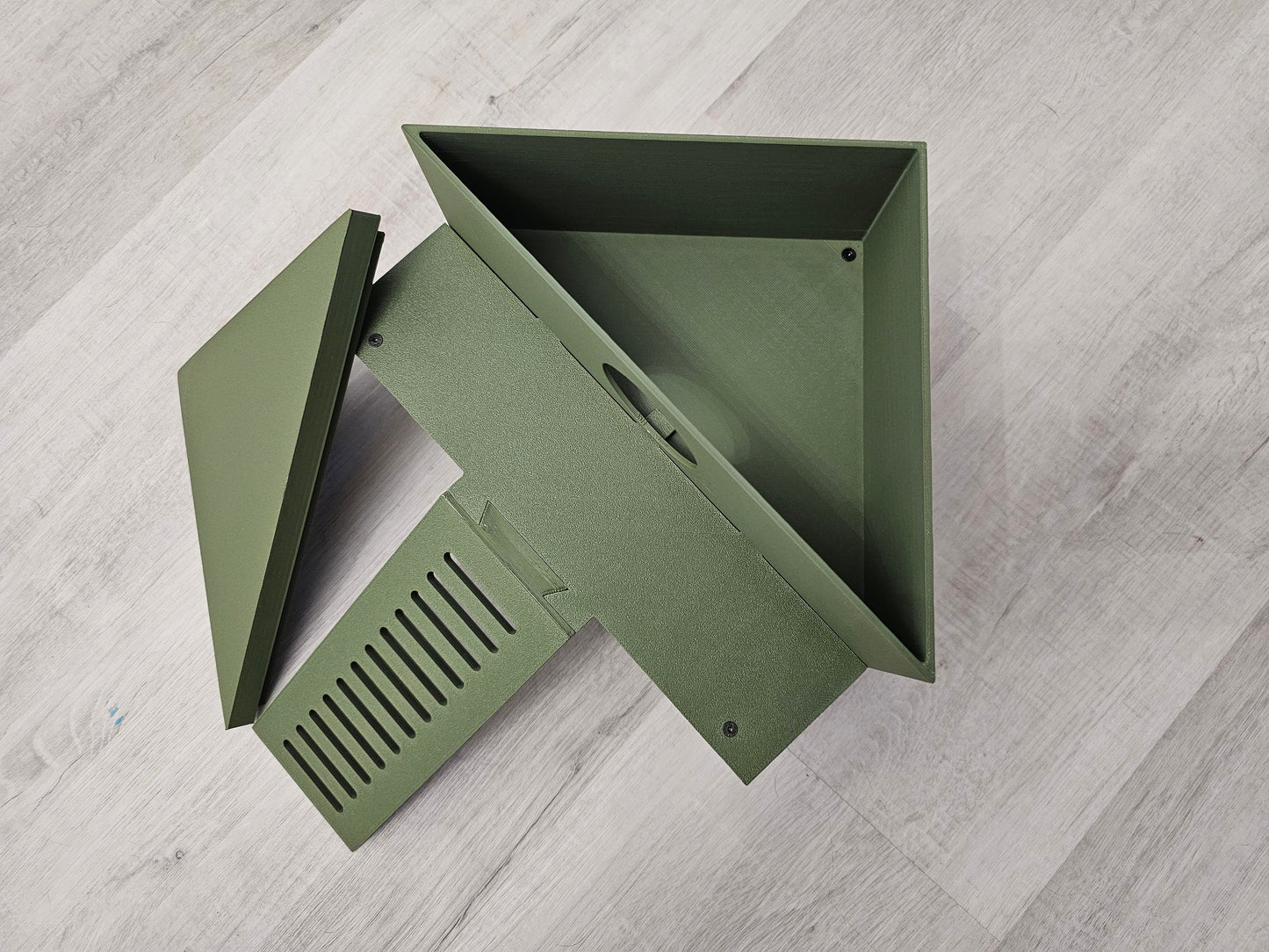 The Triangula Vista- 3D Printed Reptile Hide