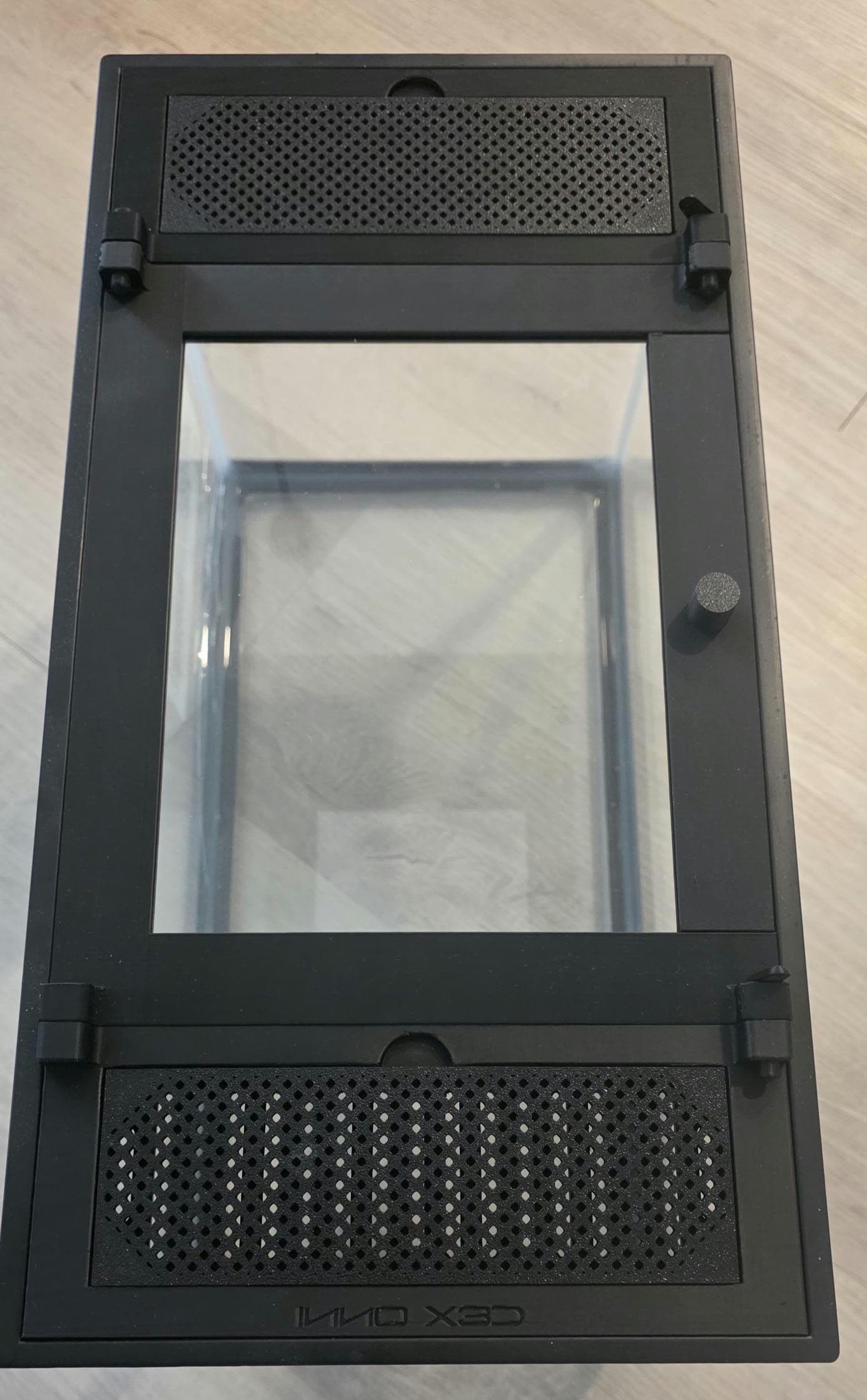 INNOX3D DIY 5.5 Gal tank conversion kit- Removable mesh air vents and plexiglass door.